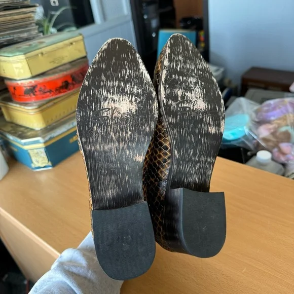 Snakeskin Pattern Boots - Picture 6 of 8